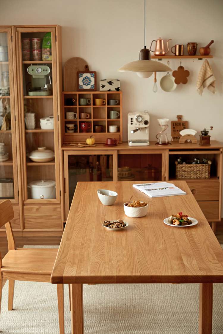 Kiara Red Oak Wooden Dining Set