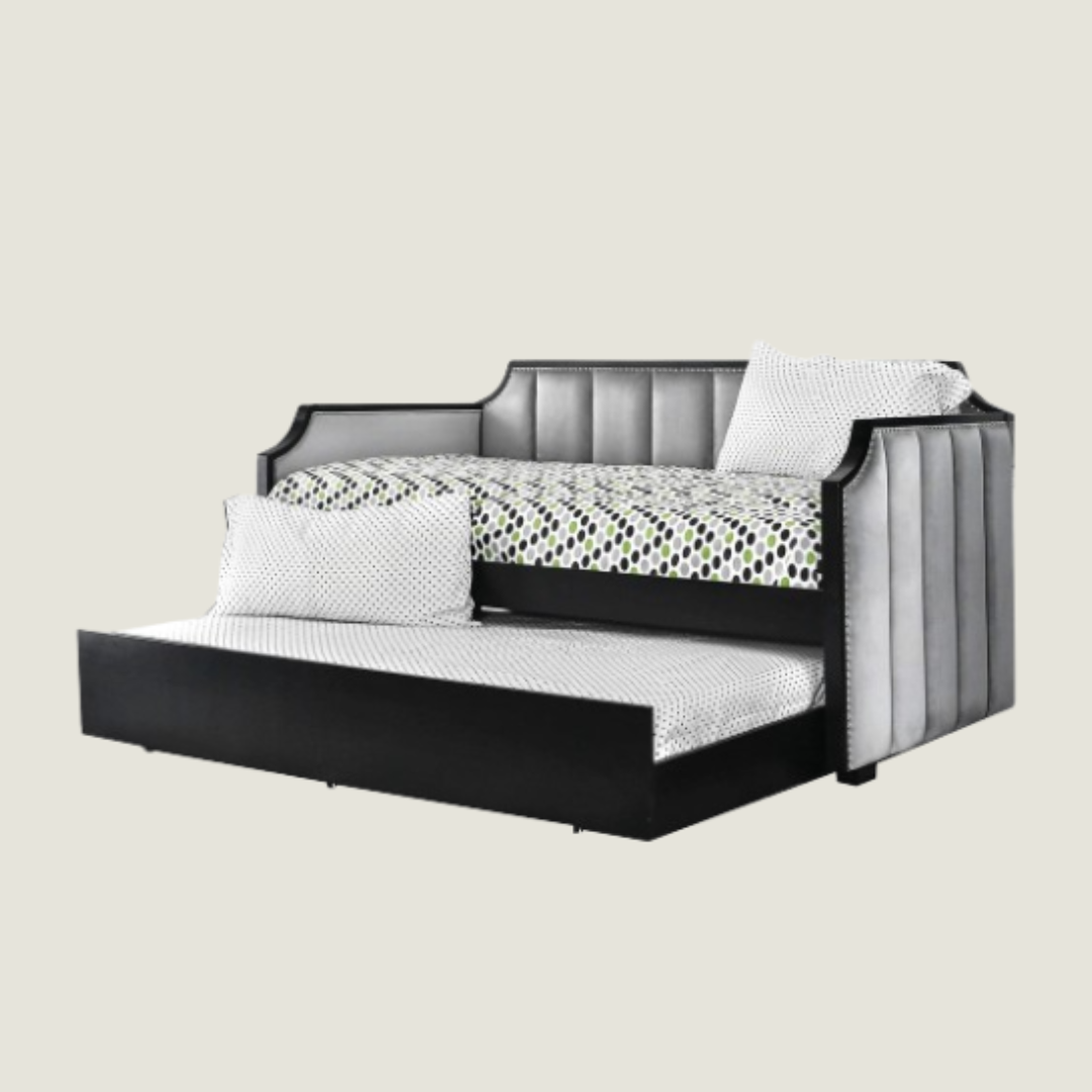 Arlo Tufted Daybed